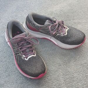 ASICS Women's Gray and Pink Running Shoes